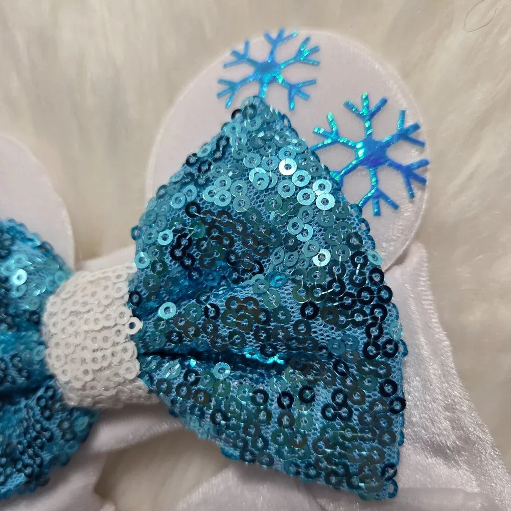 Disney Frozen/Snowflake Scrunchie